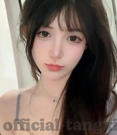 xvideos视频麻豆-成人娱乐市场，Xvideos视频与麻豆角色的现实探照
